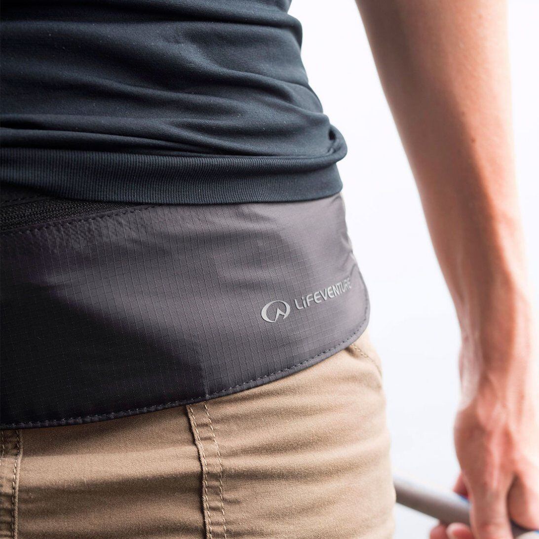 LifeVenture Voděodolná cestovní ledvinka Lifeventure Hydroseal Body Wallet Waist