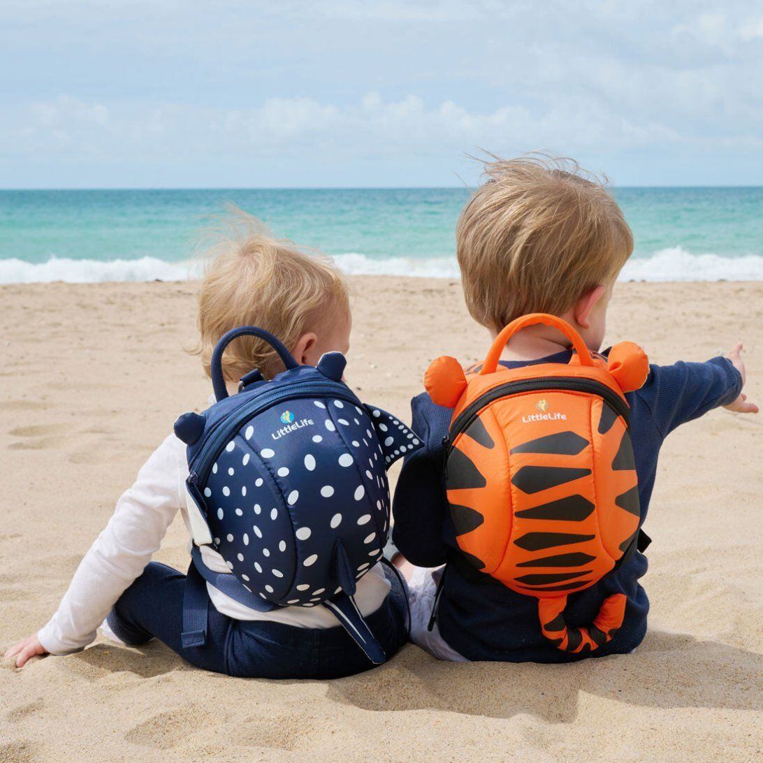 LittleLife Dětský batoh s bezpečnostním vodítkem Recycled tiger 2 l