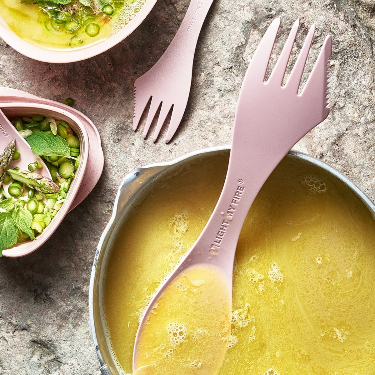 Light my fire Cestovní příbor Swedish Spork original 2-pack hazyblue/dustypink