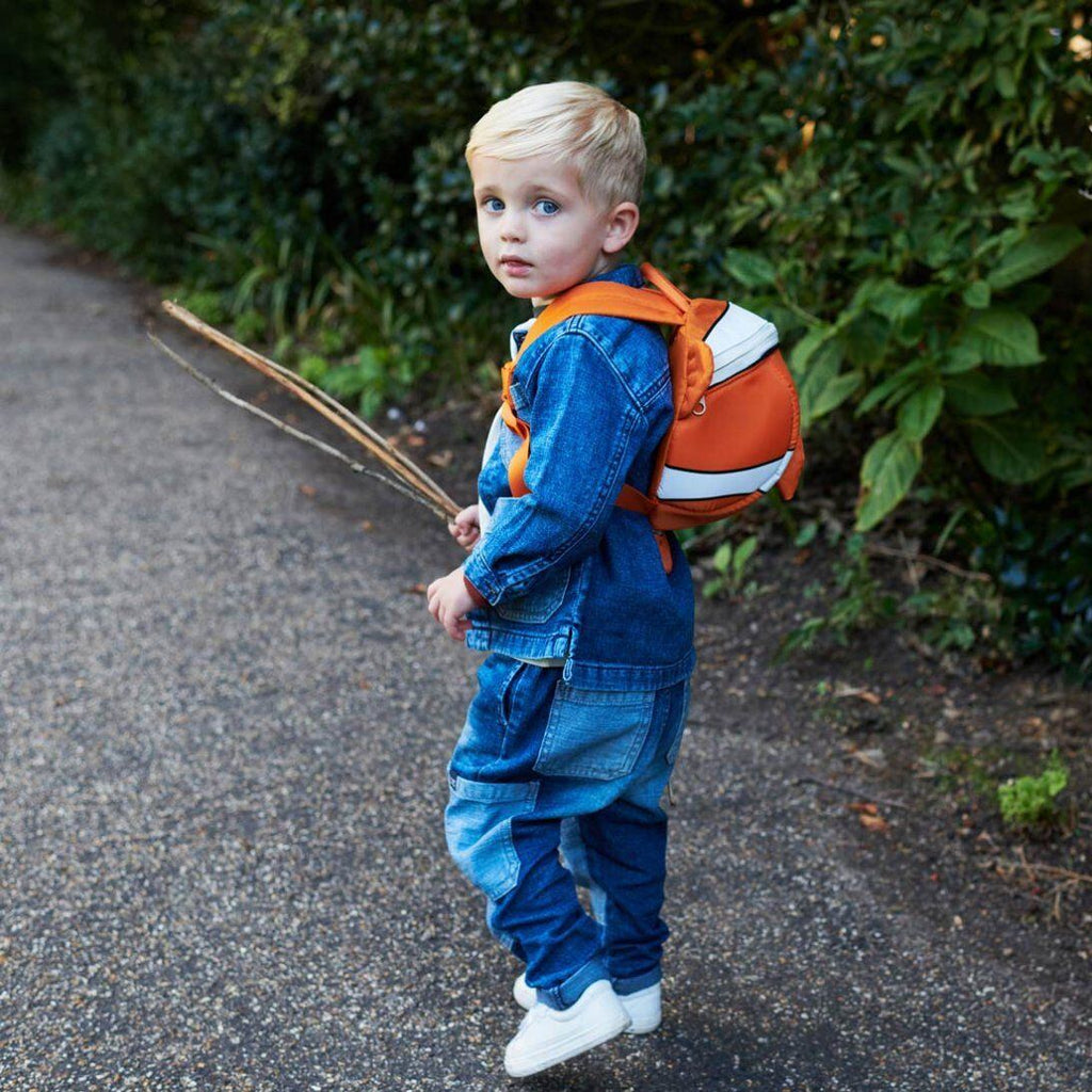 LittleLife Dětský batoh s bezpečnostním vodítkem clownfish Nemo 2 l