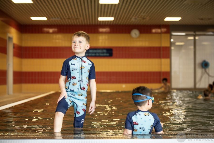 AquaKiddo Dětská neoprenová kombinéza neoprene wetsuit Cars - modrá