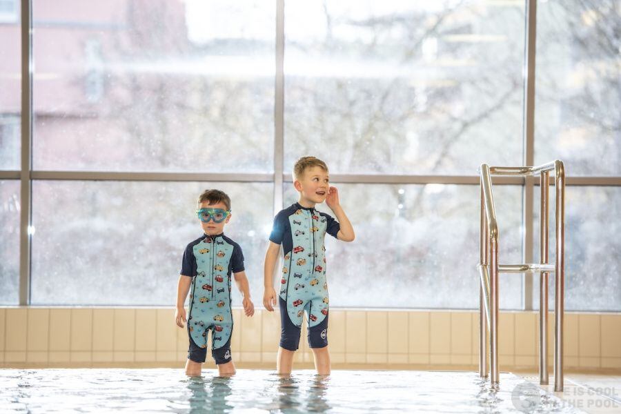 AquaKiddo Dětská neoprenová kombinéza neoprene wetsuit Cars - modrá