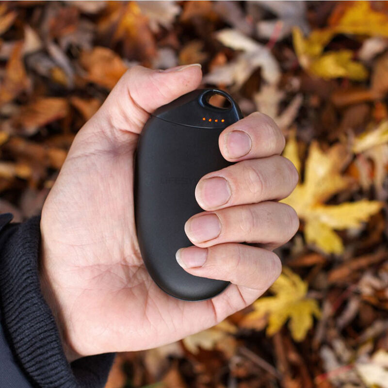 Lifesystems Dobíjecí ohřívač rukou LifeSystems Rechargeable Hand Warmer s powerbankou 5200mAh