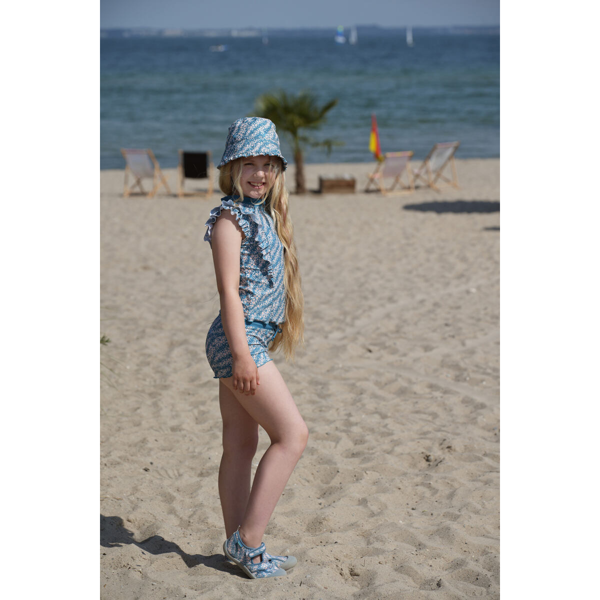 Playshoes Dívčí UV plavky Flowers petrol s nohavičkou