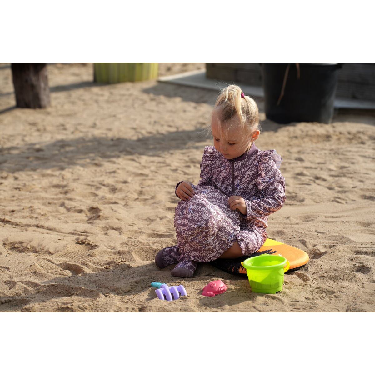 Playshoes Dětský UV klobouk Flowers oboustranný - violet